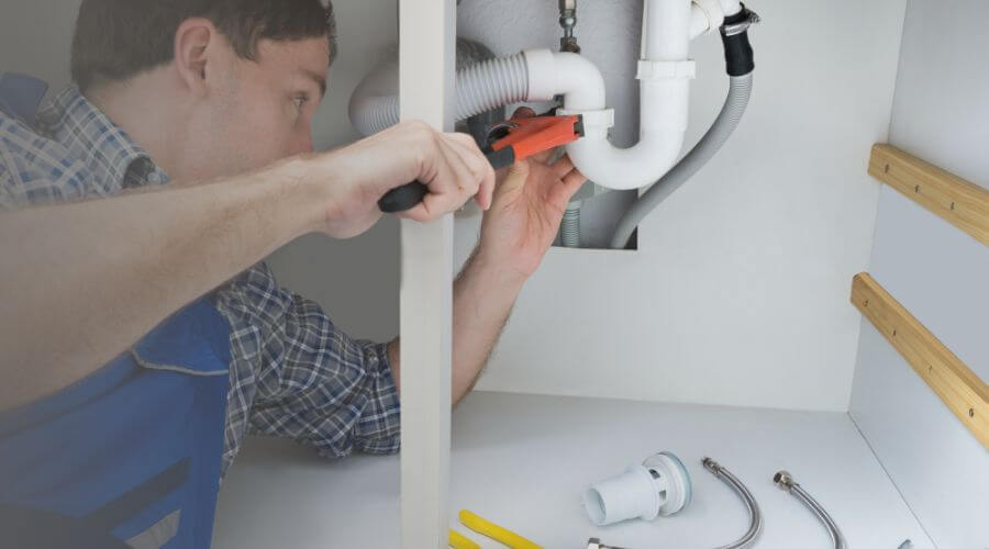 Professional sink repair in Omaha, IL
